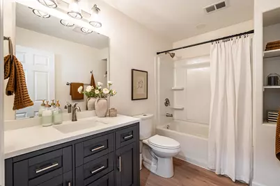 805 N Oakwood Ave, Oconomowoc, WI 53066 - Photo 39