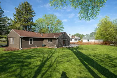 805 N Oakwood Ave, Oconomowoc, WI 53066 - Photo 51