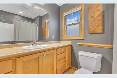 561 E 9th St, Fond du Lac, WI 54935 - Photo 11