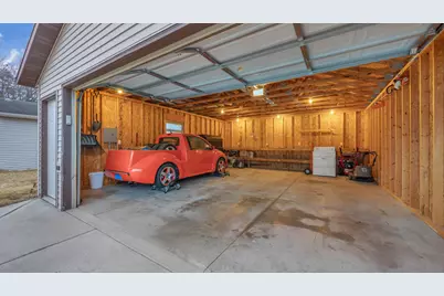 561 E 9th St, Fond du Lac, WI 54935 - Photo 15