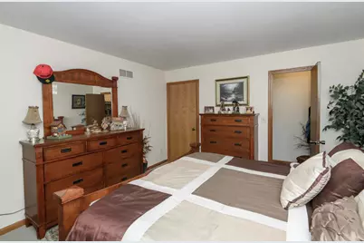 9880 W Puetz Rd #9882, Franklin, WI 53132 - Photo 21