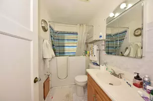 1112 S 77th St, West Allis, WI 53214 - Photo 17