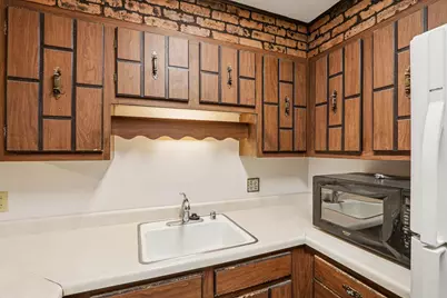 11937 W Appleton Ave #20, Milwaukee, WI 53224 - Photo 7