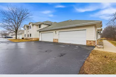 6248 S Creekside Dr #16, Cudahy, WI 53110 - Photo 17