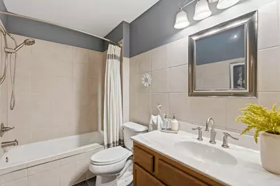 6248 S Creekside Dr #16, Cudahy, WI 53110 - Photo 15