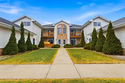 6248 S Creekside Dr #16, Cudahy, WI 53110 - Photo 1