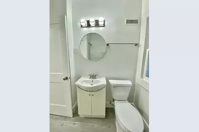 4045 N Montreal St, Milwaukee, WI 53216 - Photo 5