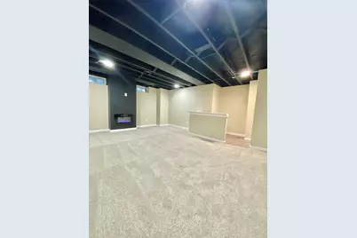 4045 N Montreal St, Milwaukee, WI 53216 - Photo 9