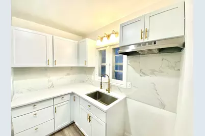 4045 N Montreal St, Milwaukee, WI 53216 - Photo 7