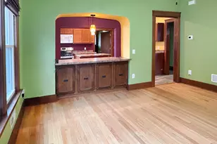 3041 S 11th St, Milwaukee, WI 53215 - Photo 11