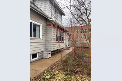 3041 S 11th St, Milwaukee, WI 53215 - Photo 39