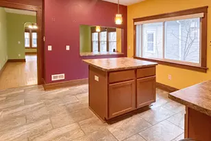 3041 S 11th St, Milwaukee, WI 53215 - Photo 13