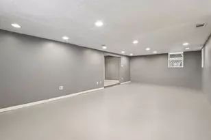 217 S Lincoln St, Elkhorn, WI 53121 - Photo 39