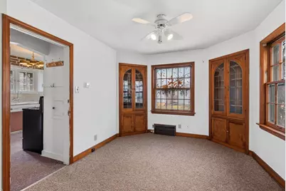 1461 S 91st St, West Allis, WI 53214 - Photo 3