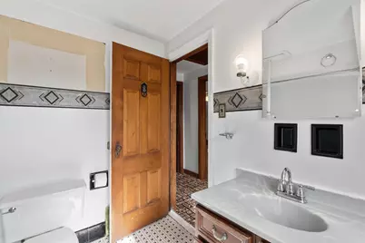 1461 S 91st St, West Allis, WI 53214 - Photo 23