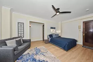 1028 E Juneau Ave, Milwaukee, WI 53202 - Photo 15