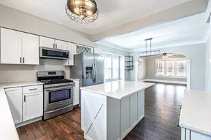 909 Arthur Ave, Racine, WI 53405 - Photo 3