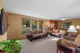 11924 W Ohio Ave, West Allis, WI 53227 - Photo 3