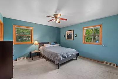 11924 W Ohio Ave, West Allis, WI 53227 - Photo 17