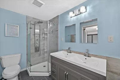 8927 N Navajo Rd, Bayside, WI 53217 - Photo 9