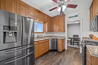 8927 N Navajo Rd, Bayside, WI 53217 - Photo 5