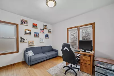 8927 N Navajo Rd, Bayside, WI 53217 - Photo 13