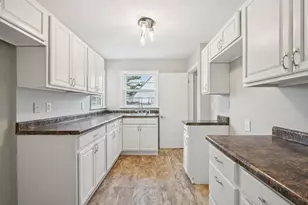 2835 Blaine Ave, Racine, WI 53405 - Photo 11