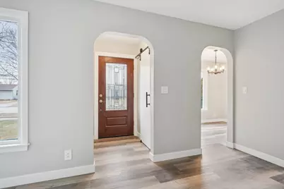 2835  Blaine Ave, Racine, WI 53405 - Photo 7