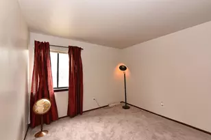 6081 W Calumet Rd, Milwaukee, WI 53223 - Photo 21