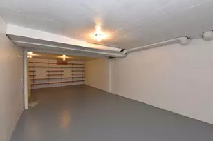 6081 W Calumet Rd, Milwaukee, WI 53223 - Photo 11