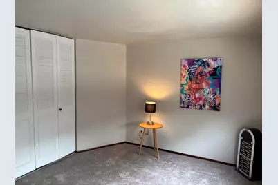 6081 W Calumet Rd, Milwaukee, WI 53223 - Photo 19