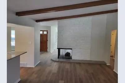 2465  Lionel Ct, Brookfield, WI 53045 - Photo 5