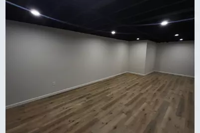 2465  Lionel Ct, Brookfield, WI 53045 - Photo 25