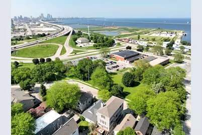 2425 S Superior St, Milwaukee, WI 53207 - Photo 41