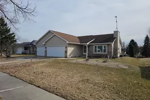 1016 Springs Rd, Fond du Lac, WI 54935 - Photo 1