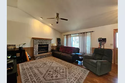 1016  Springs Rd, Fond du Lac, WI 54935 - Photo 11