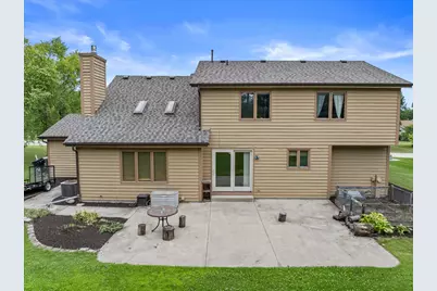 13785 W Maria Dr, New Berlin, WI 53151 - Photo 17