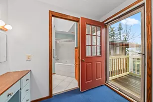 1819 W Holmes Ct, Milwaukee, WI 53221 - Photo 21