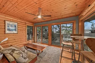 1819 W Holmes Ct, Milwaukee, WI 53221 - Photo 17