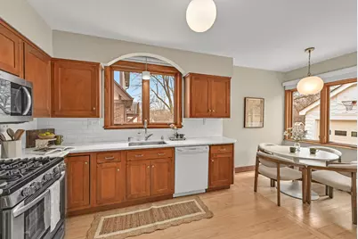 8007  Portland Ave, Wauwatosa, WI 53213 - Photo 9