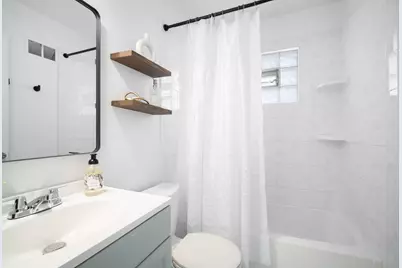 172 N 92nd St, Milwaukee, WI 53226 - Photo 13