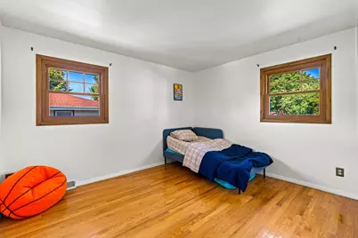 5554 S 25th St, Milwaukee, WI 53221 - Photo 11