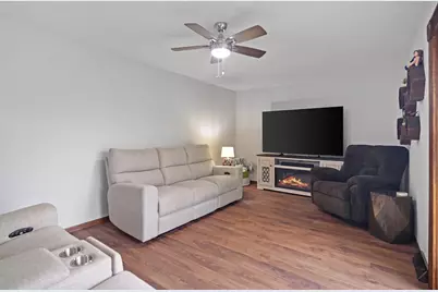 6105  68th St, Kenosha, WI 53142 - Photo 21