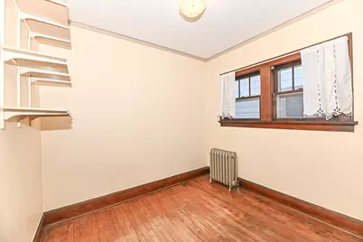 3032 S 7th St, Milwaukee, WI 53215 - Photo 15