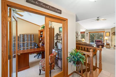 5311  Heatherfield Ct, Sheboygan, WI 53083 - Photo 5