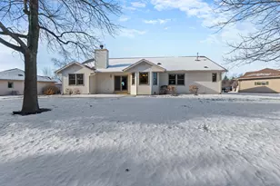 5311 Heatherfield Ct, Sheboygan, WI 53083 - Photo 33