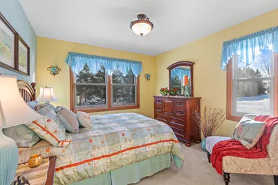 5311  Heatherfield Ct, Sheboygan, WI 53083 - Photo 11