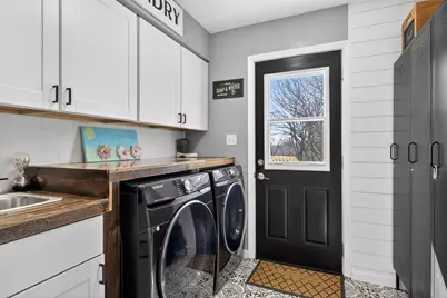 S43W33485  Edwards Dr, Genesee, WI 53118 - Photo 25