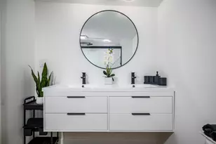 1618 Grand Ave, Racine, WI 53403 - Photo 13