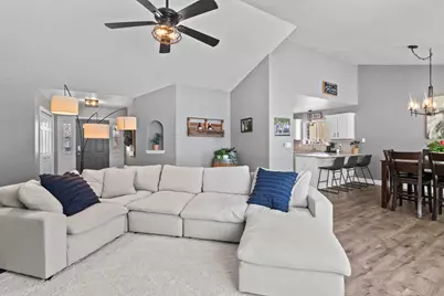 1227  Oriole Dr, Oconomowoc, WI 53066 - Photo 7